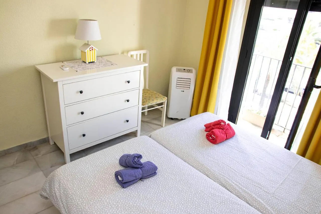 民宿 Jardines Puerto Banus Rooms 马尔韦利亚